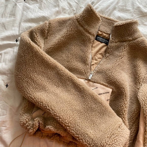 Maniere De Voir Cropped Sherpa Pullover - Picture 4 of 4